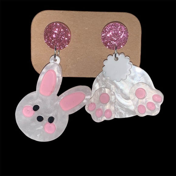 🔥3/$10🔥 Cute bunny earrings perfect for Easter - Picture 1 of 2